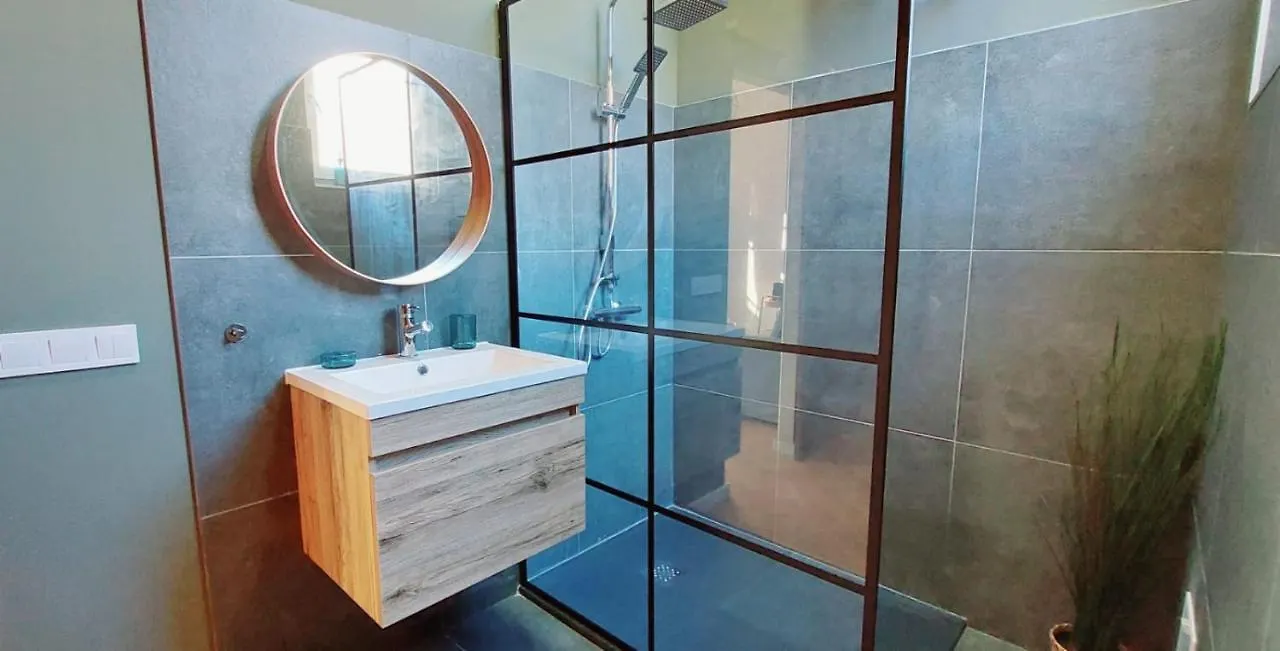 A+ Budapest Downtown Apartments Akacfa 0*,